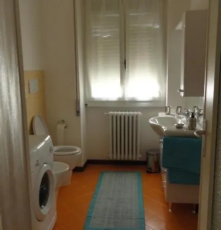 Casa Elisa Ottima Posizione E Parcheggio Gratuito 公寓 韦尔巴尼亚