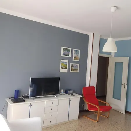公寓 Casa Elisa Ottima Posizione E Parcheggio Gratuito 韦尔巴尼亚
