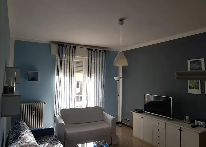 Casa Elisa Ottima Posizione E Parcheggio Gratuito アパート ヴェルバーニア